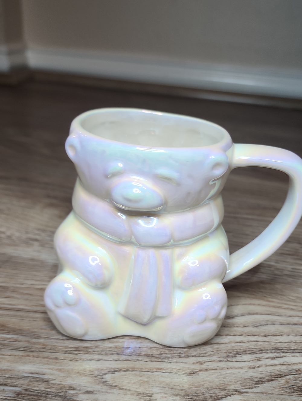 Anthropologie Mug Merry Luster Polar Bear Pearlescent Iridescent Glaze Bear